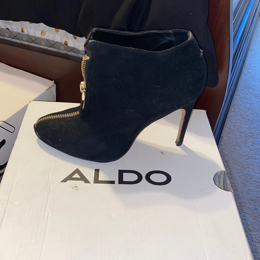 This is a nice go out boot from Zara